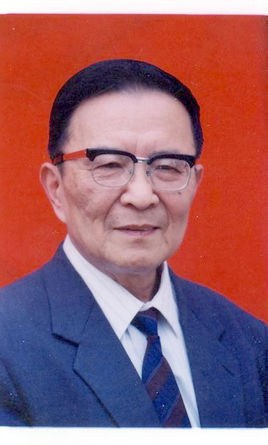 黄永年
